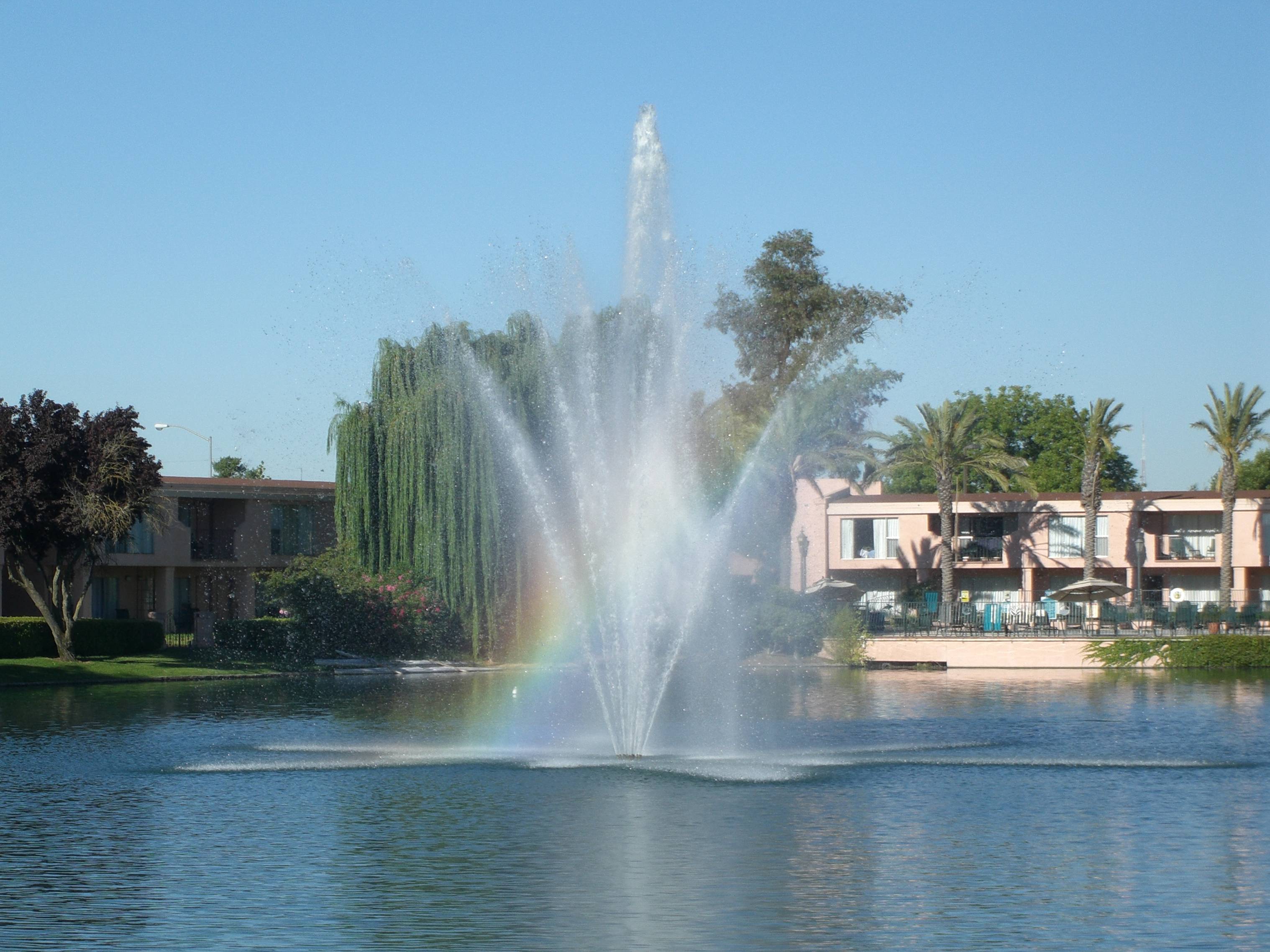 Fountain center